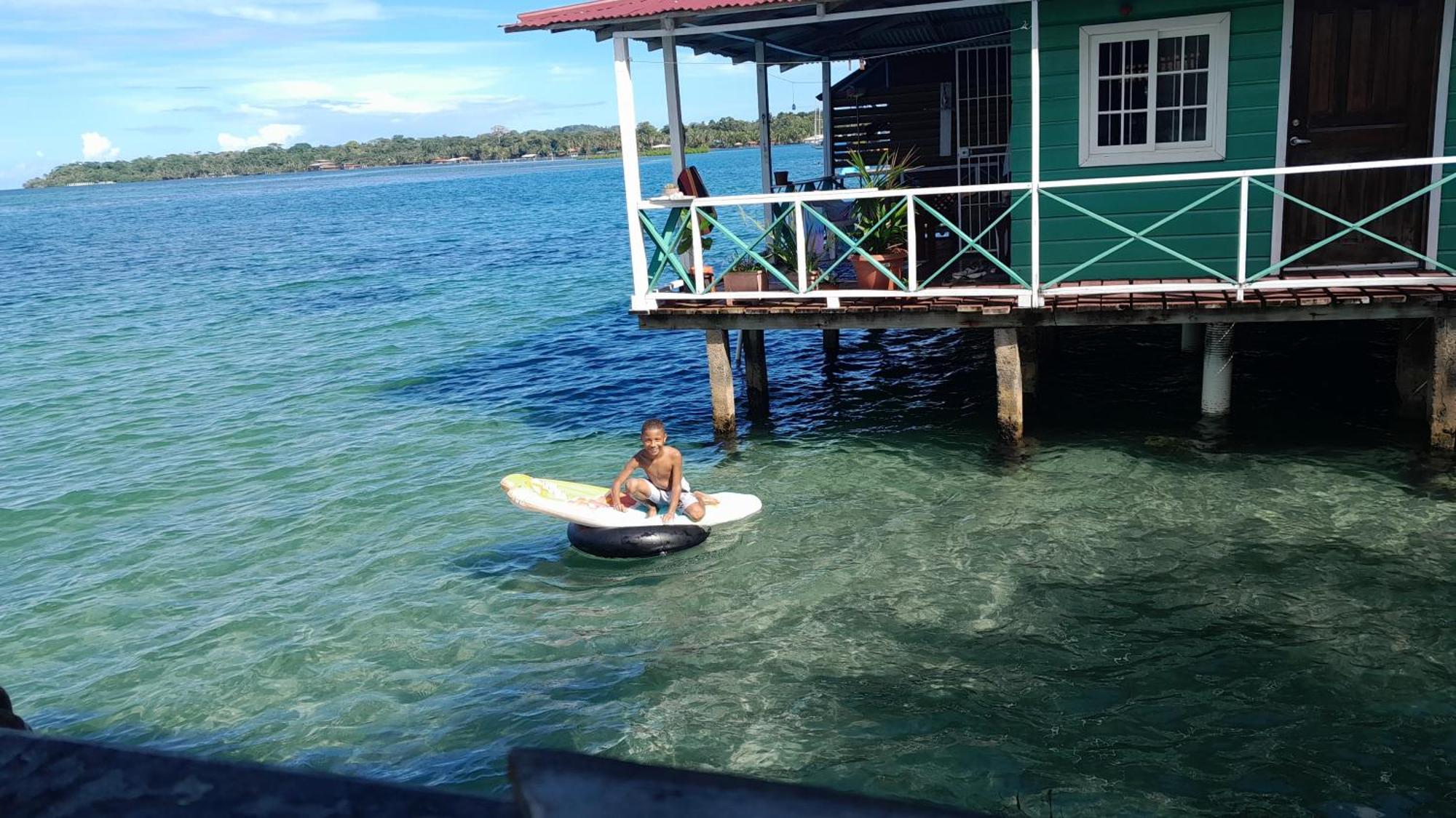 Hostal On The Sea Bocas del Toro Exterior photo