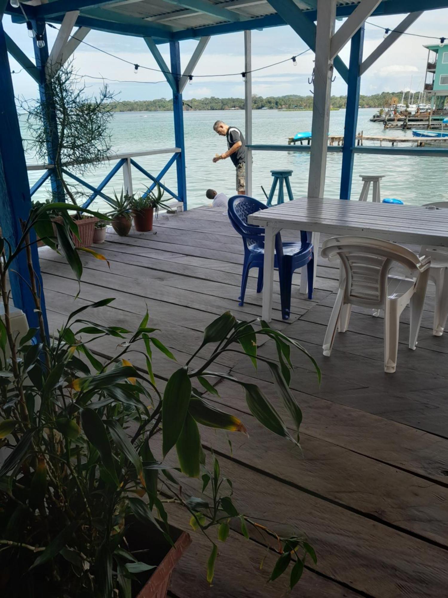Hostal On The Sea Bocas del Toro Exterior photo